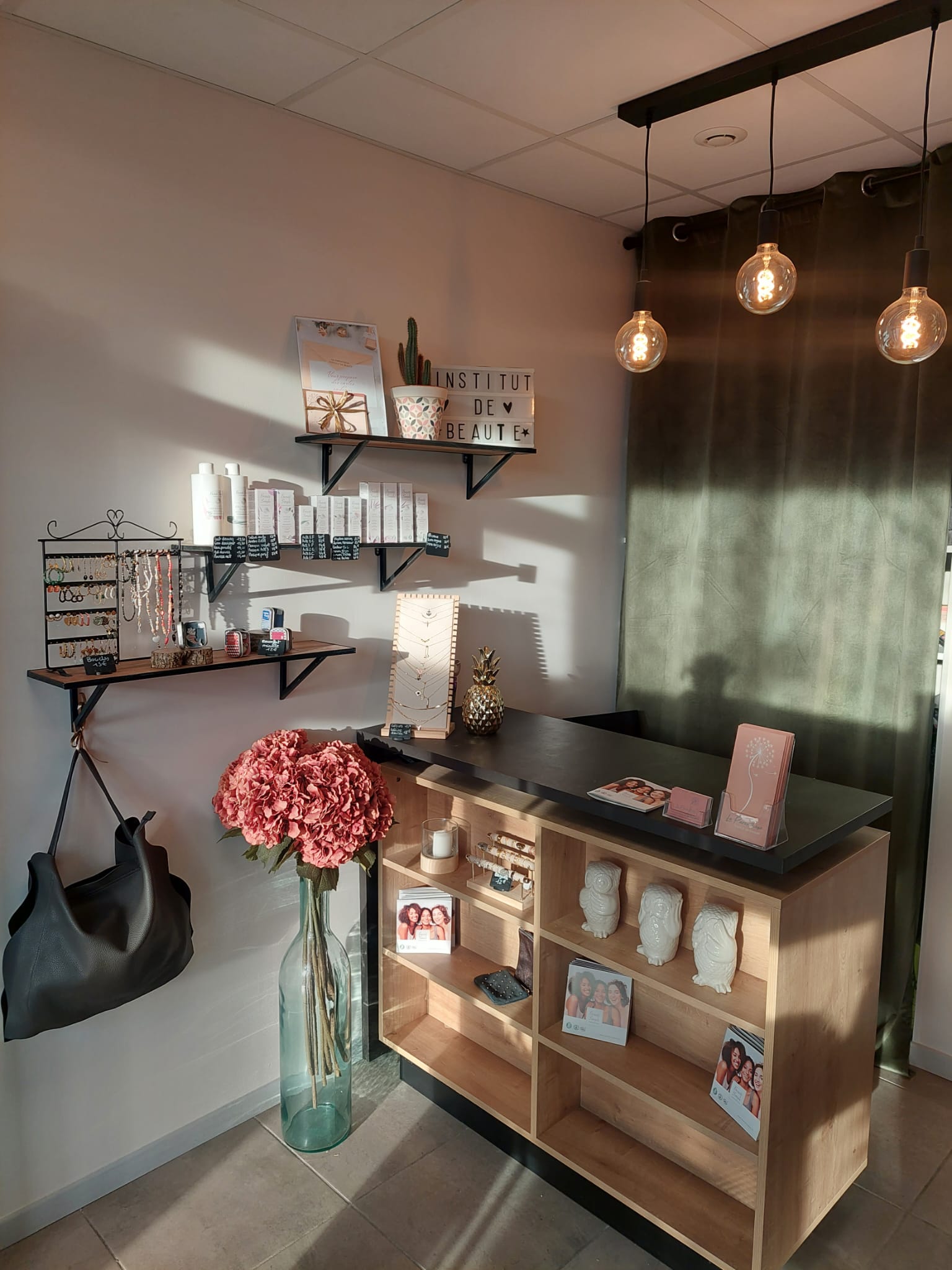 WhatsApp-Image-2024-02-12-at-18.49.40